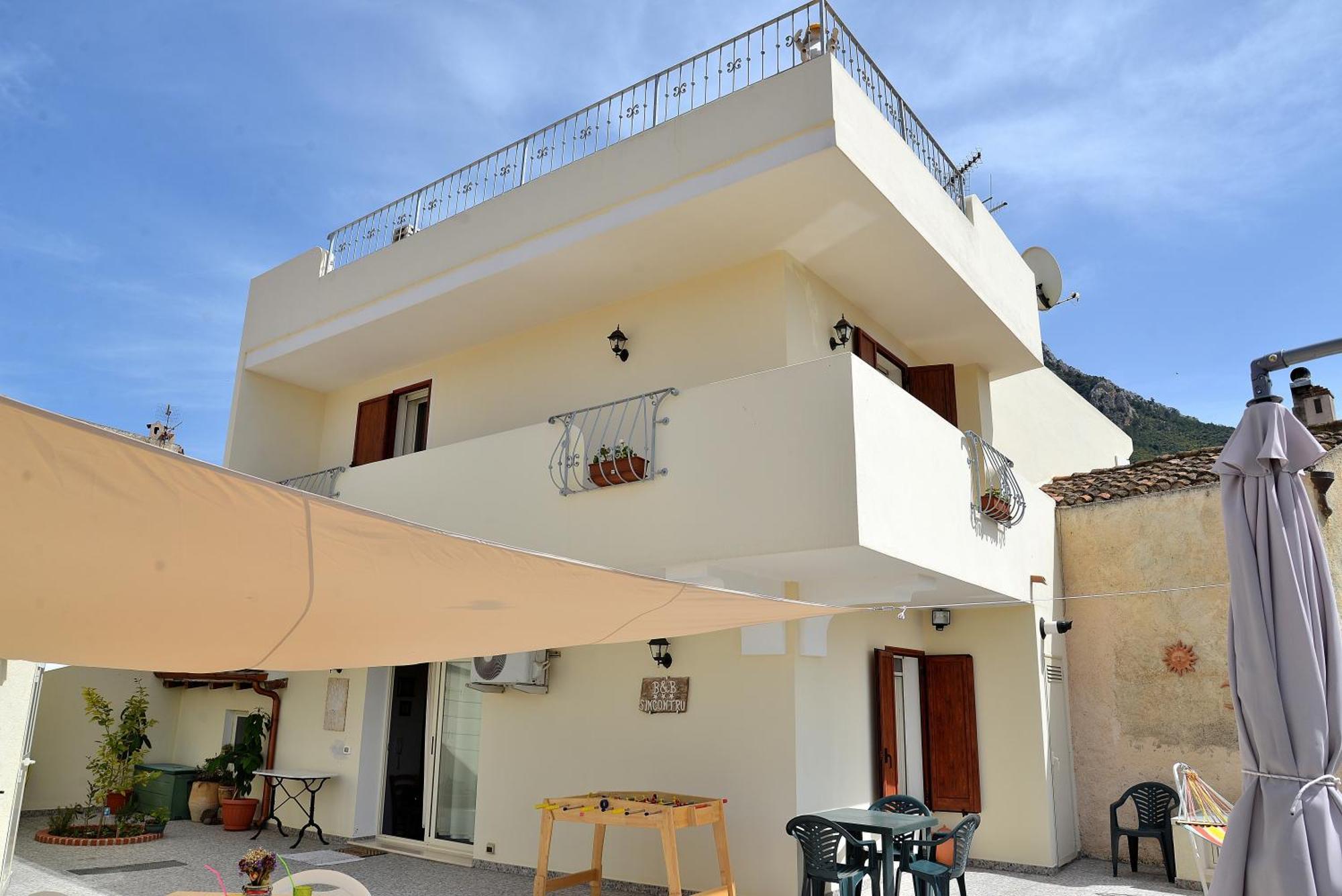 B&B S'Incontru Galtellì Extérieur photo